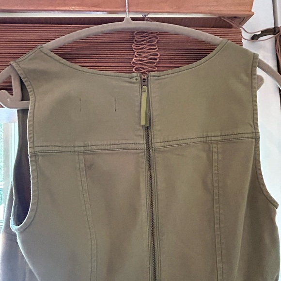 Maeve Green Denim Dress Belt V Neck Midi Length Size 6 (fits snug like a 4) - Picture 13 of 16